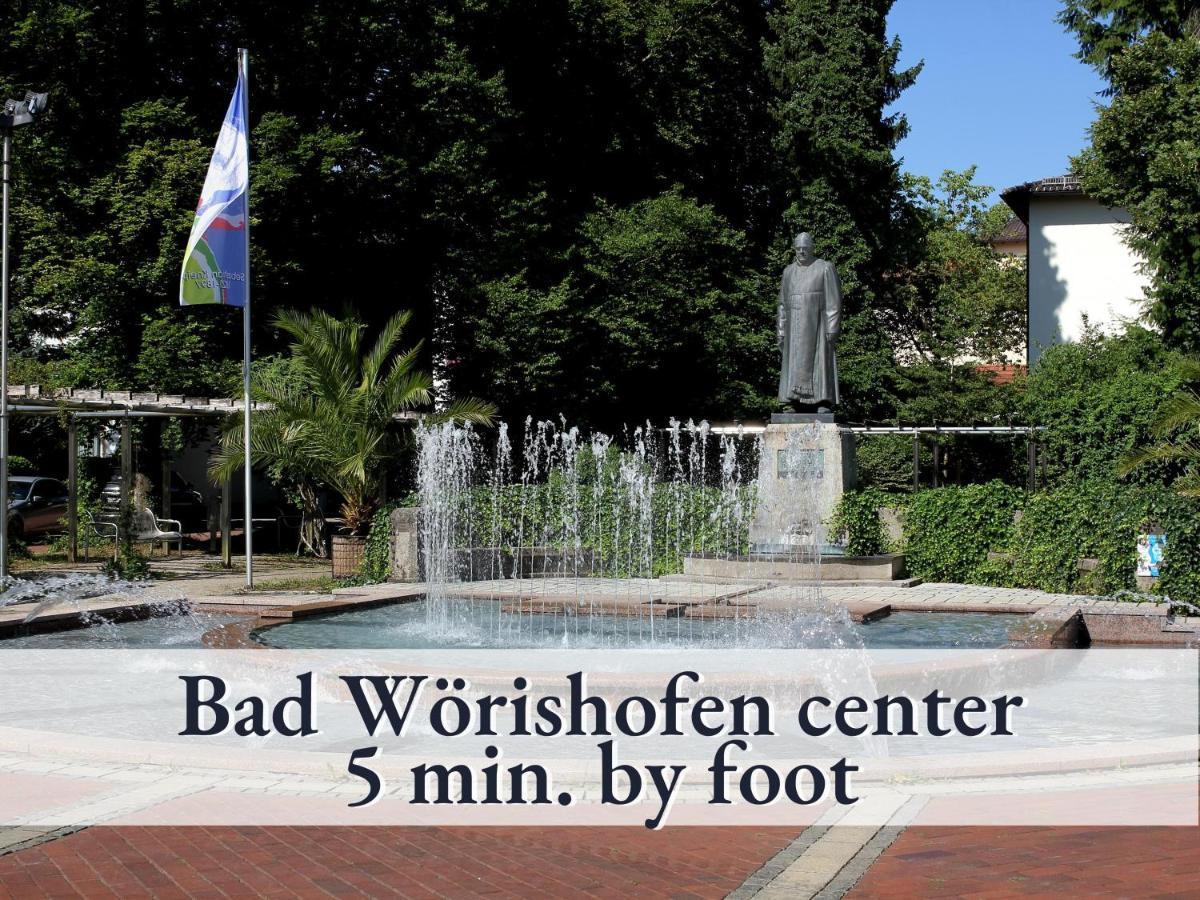 באד וויריסהופן Sehr Grosse Ferienwohnung In Bester Lage Mit Grosser Sonnenterrasse L Innenstadtnaehe L 1 Minute Zum Bahnhof L Grosse Kueche L Tv L Extra-Wc L Free-Wlan L Willkommen Im Hallo!-Apartment 5 מראה חיצוני תמונה