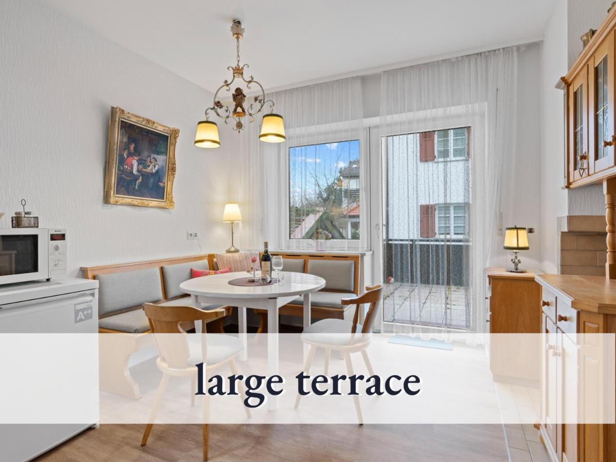 באד וויריסהופן Sehr Grosse Ferienwohnung In Bester Lage Mit Grosser Sonnenterrasse L Innenstadtnaehe L 1 Minute Zum Bahnhof L Grosse Kueche L Tv L Extra-Wc L Free-Wlan L Willkommen Im Hallo!-Apartment 5 מראה חיצוני תמונה